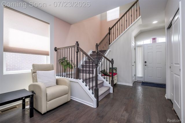 28296 Verona Drive, Novi, MI 48377
