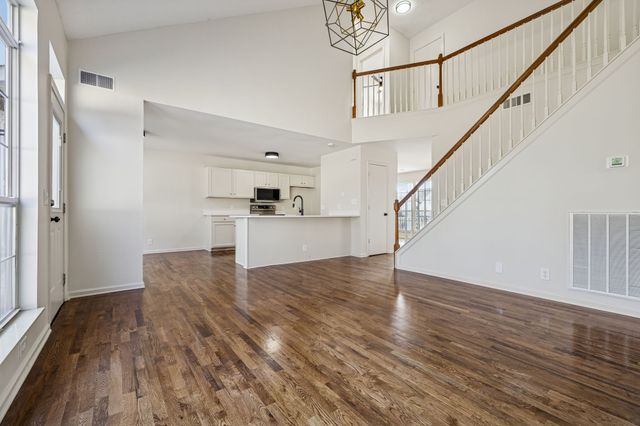 761 Sweetwater Cir, Old Hickory, TN 37138