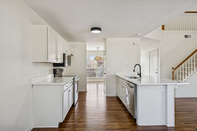 761 Sweetwater Cir, Old Hickory, TN 37138