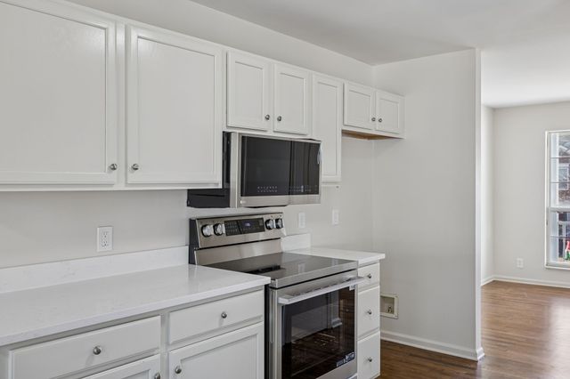 761 Sweetwater Cir, Old Hickory, TN 37138