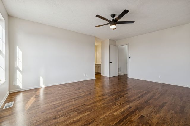 761 Sweetwater Cir, Old Hickory, TN 37138