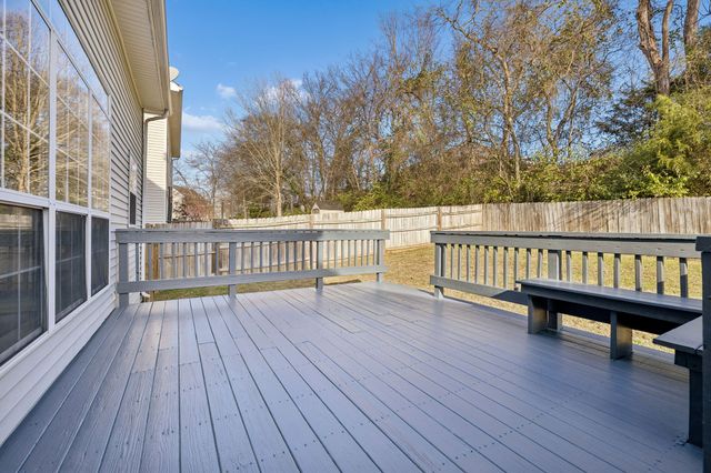 761 Sweetwater Cir, Old Hickory, TN 37138