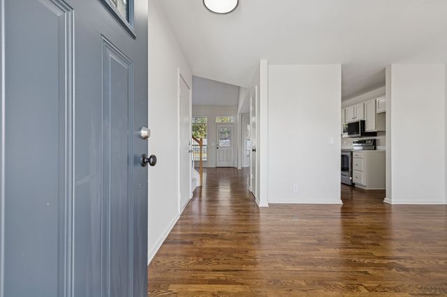 761 Sweetwater Cir, Old Hickory, TN 37138