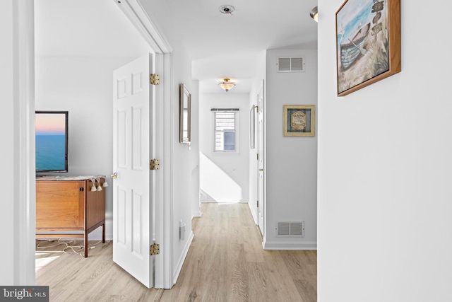 7 W JULIA AVE, Long Beach Township, NJ 08008