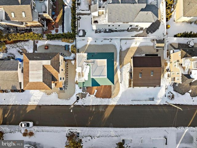 7 W JULIA AVE, Long Beach Township, NJ 08008