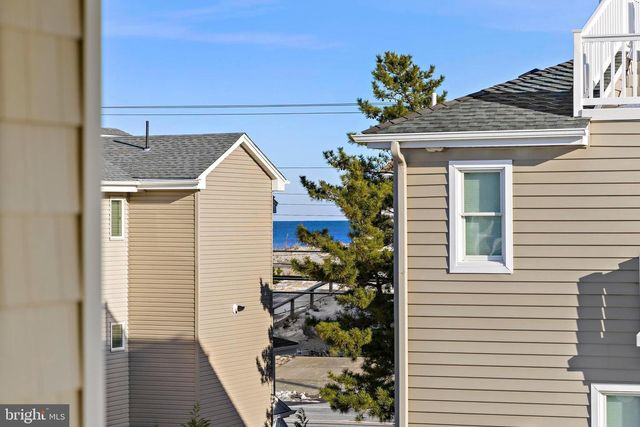 7 W JULIA AVE, Long Beach Township, NJ 08008