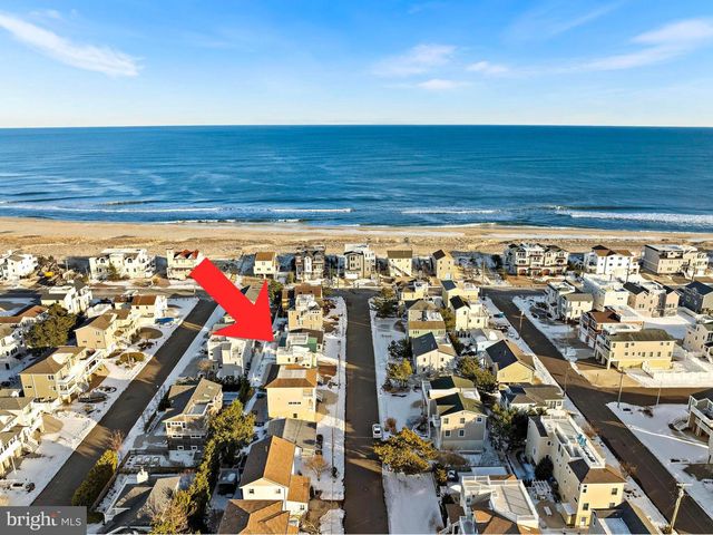 7 W JULIA AVE, Long Beach Township, NJ 08008