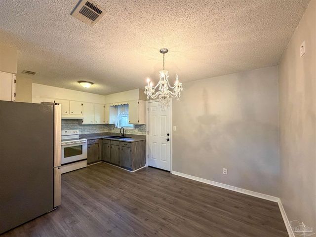 1965 Brentco Rd, Cantonment, FL 32533