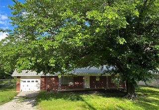 401 S Weatherford Street, Chico, TX 76431