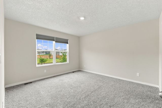 5082 Grandview Avenue, Des Moines, IA 50317
