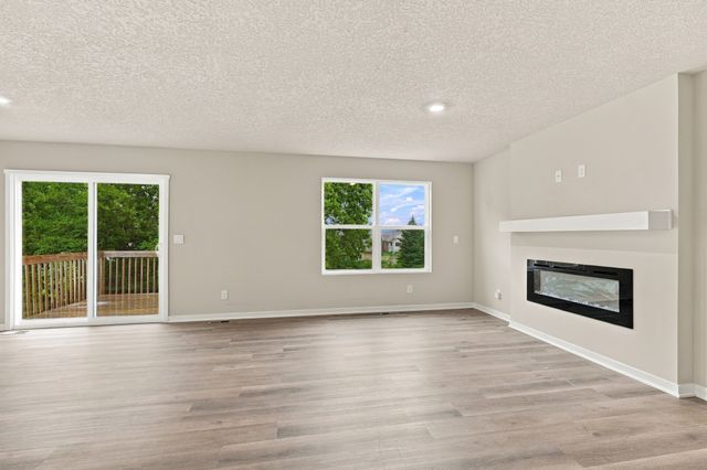 5082 Grandview Avenue, Des Moines, IA 50317