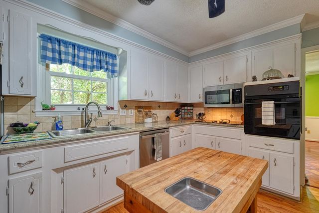 150 Shelton Drive, Spartanburg, SC 29307