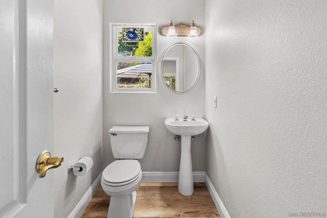 1033 Via Contenta, Escondido, CA 92029