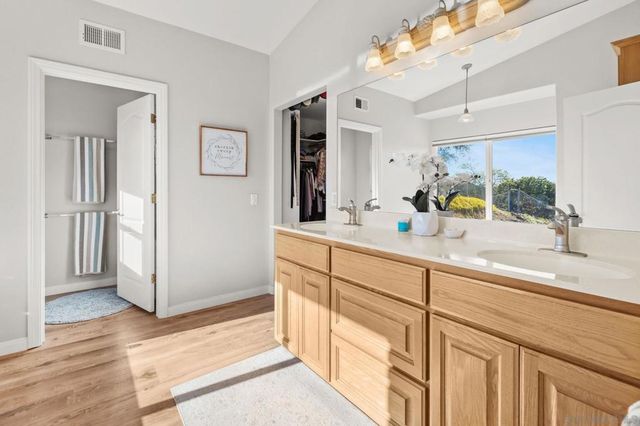 1033 Via Contenta, Escondido, CA 92029