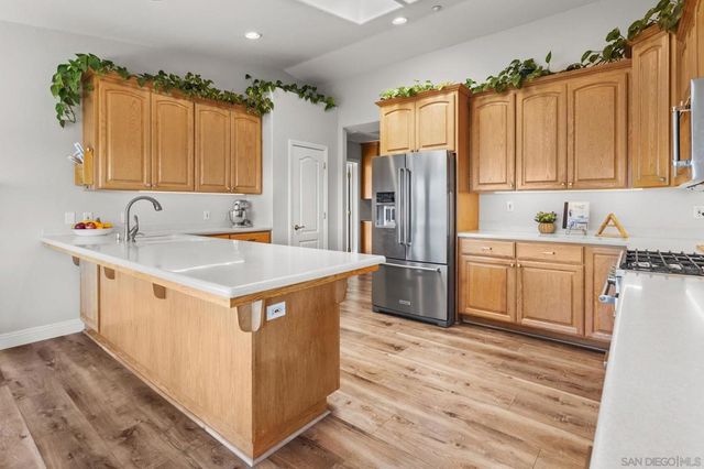 1033 Via Contenta, Escondido, CA 92029