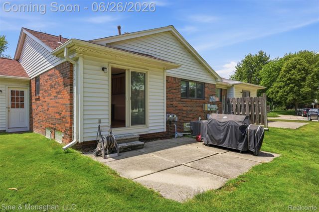 28047 Maple Forest Boulevard E 51, Harrison Charter Township, MI 48045