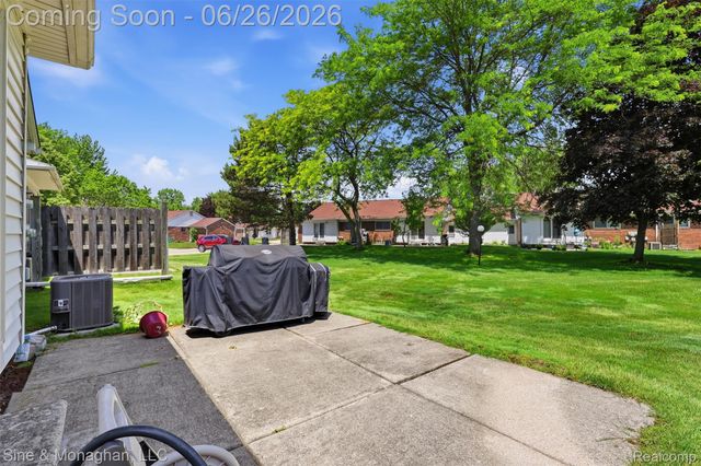 28047 Maple Forest Boulevard E 51, Harrison Charter Township, MI 48045