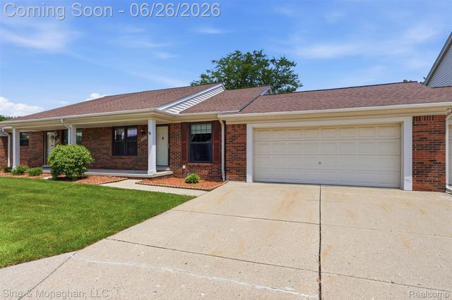 28047 Maple Forest Boulevard E 51, Harrison Charter Township, MI 48045