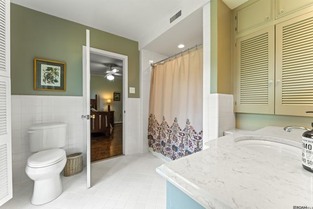 1932 Country Club Dr, Baton Rouge, LA 70808