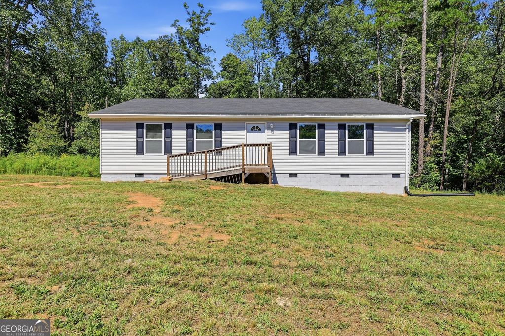 2421 E Silver Shoals Road, Toccoa, GA 30577 — photo 3