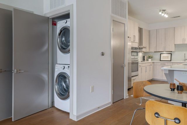 3600 S Lamar BLVD 100, Austin, TX 78704