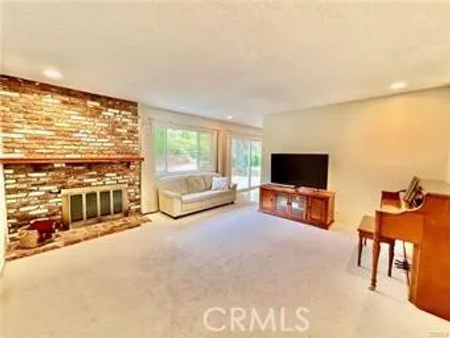2530 Thayer Court, Riverside, CA 92507