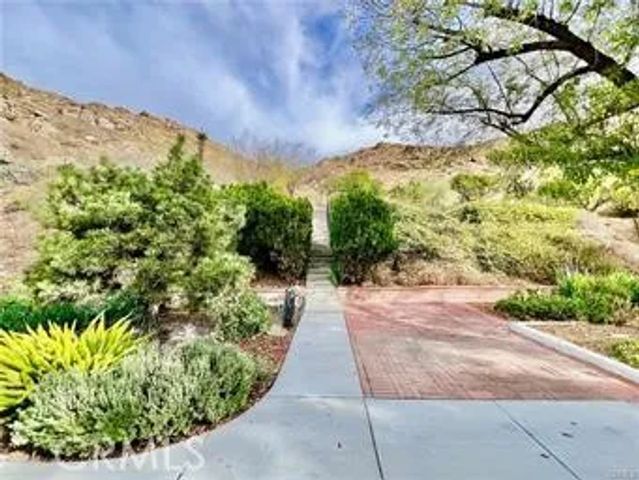 2530 Thayer Court, Riverside, CA 92507