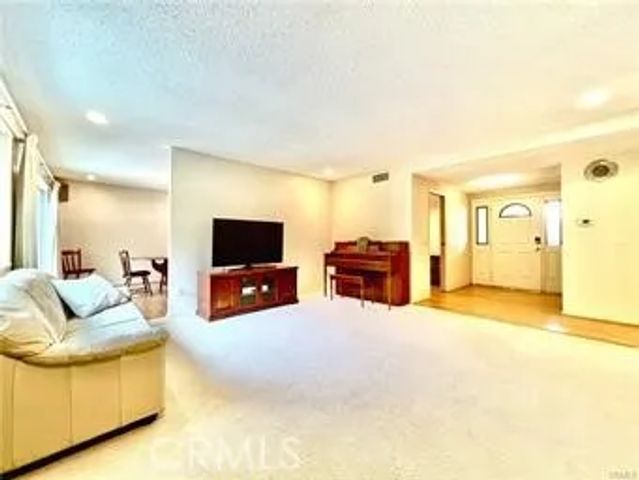 2530 Thayer Court, Riverside, CA 92507
