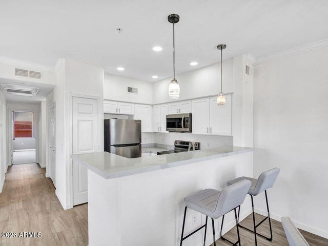 20100 N 78th Place 3084, Scottsdale, AZ 85255