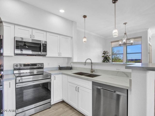 20100 N 78th Place 3084, Scottsdale, AZ 85255