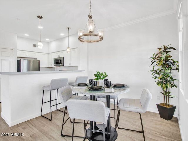 20100 N 78th Place 3084, Scottsdale, AZ 85255