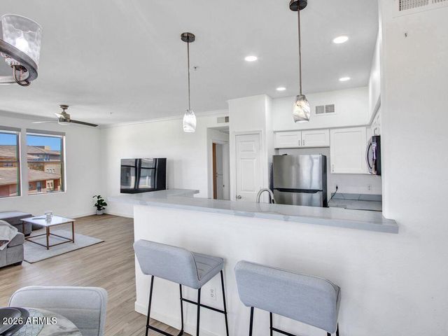 20100 N 78th Place 3084, Scottsdale, AZ 85255