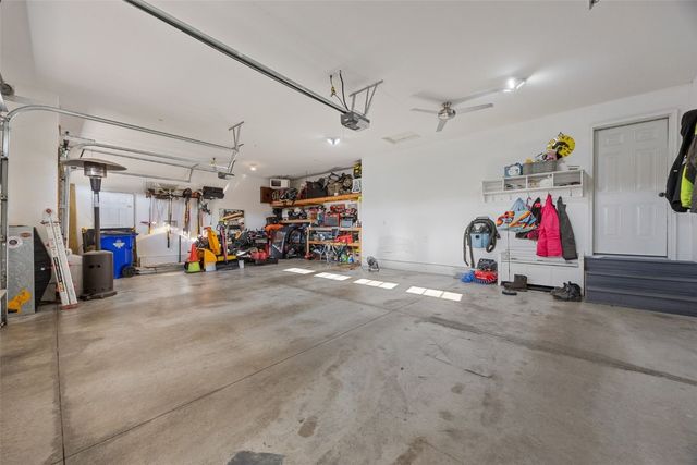 1332 Stratton Drive NE, Cedar Rapids, IA 52402