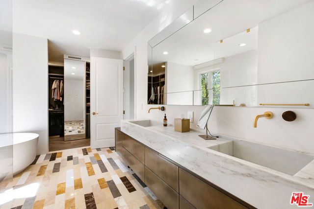 10110 Empyrean Way 204, Los Angeles, CA 90067