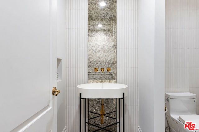 10110 Empyrean Way 204, Los Angeles, CA 90067