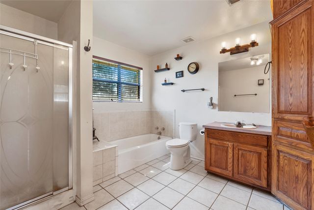 491 Herron TRL, Mcdade, TX 78650