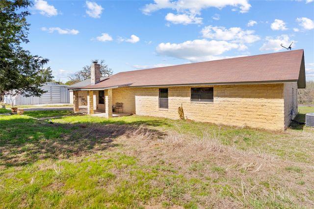 491 Herron TRL, Mcdade, TX 78650