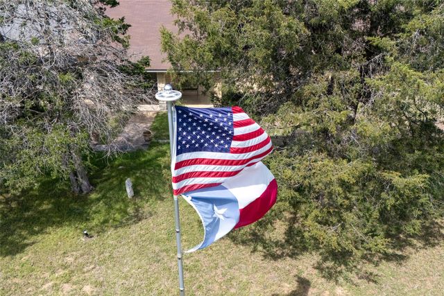 491 Herron TRL, Mcdade, TX 78650