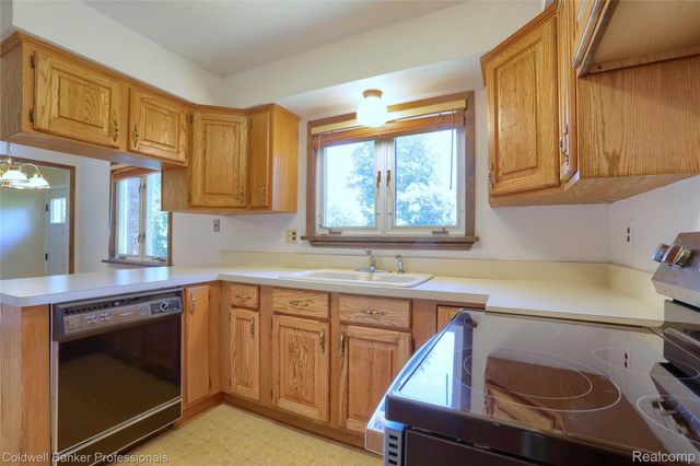 3634 South Boulevard, Bloomfield Hills, MI 48304
