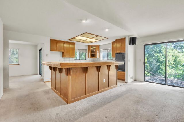 3305 Granada Dr, Cameron Park, CA 95682
