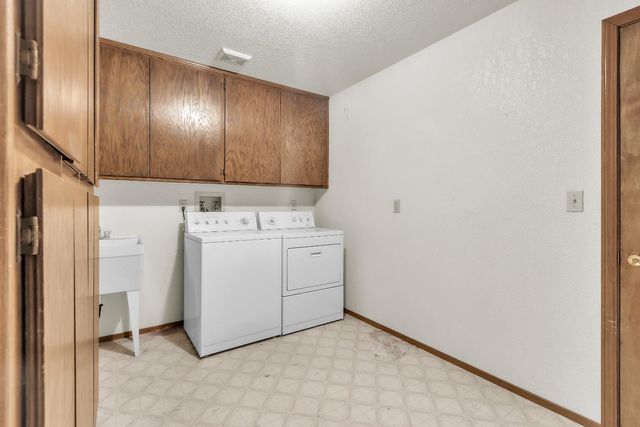 3305 Granada Dr, Cameron Park, CA 95682