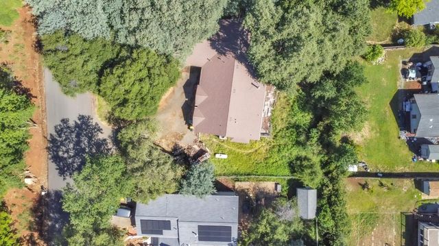 3305 Granada Dr, Cameron Park, CA 95682