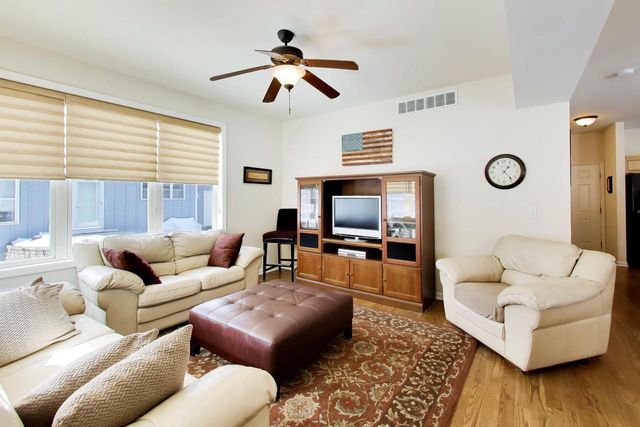 475 Mill STREET, Fontana, WI 53125