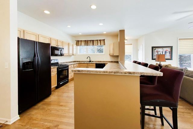 475 Mill STREET, Fontana, WI 53125