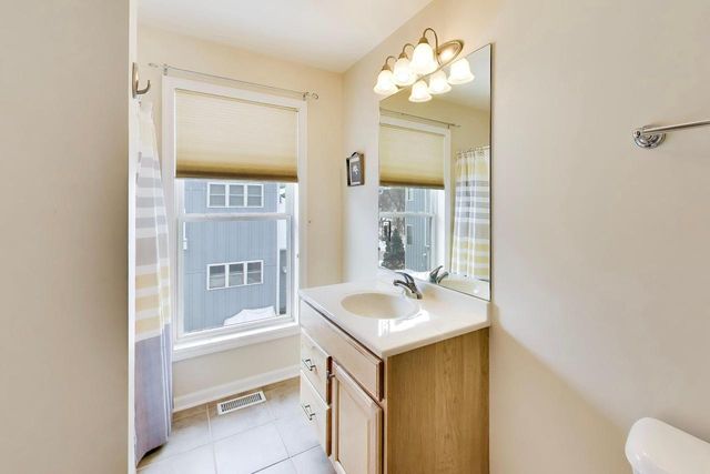 475 Mill STREET, Fontana, WI 53125