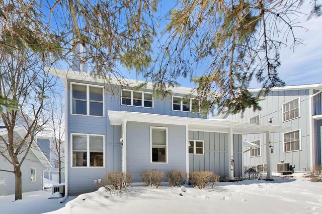 475 Mill STREET, Fontana, WI 53125