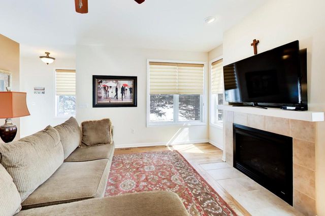 475 Mill STREET, Fontana, WI 53125