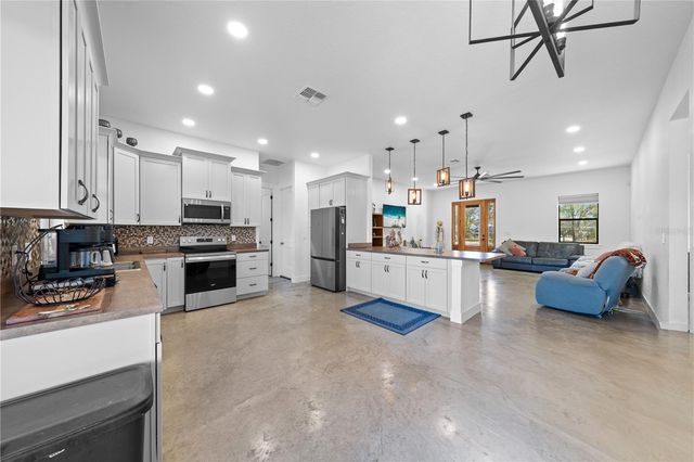 3620 KAISER AVENUE, St Cloud, FL 34772