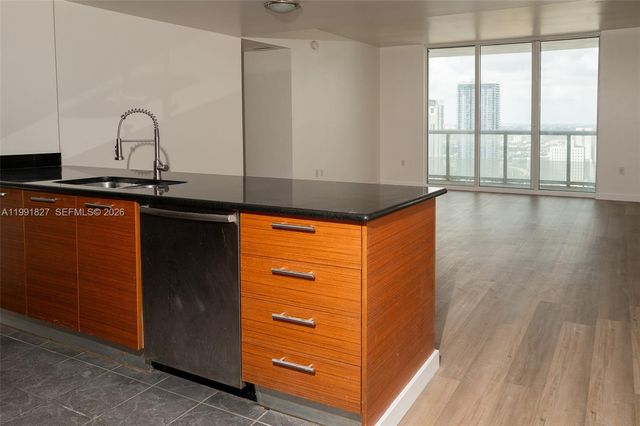 50 Biscayne Blvd 4111, Miami, FL 33132