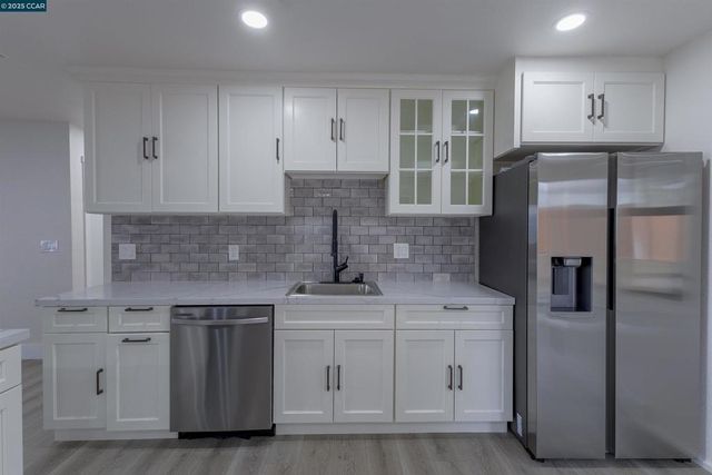 19896 Bear Valley Rd, Hidden Valley Lake, CA 95467